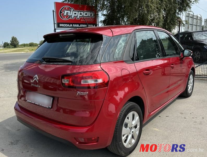 2015' Citroen C4 Picasso photo #6