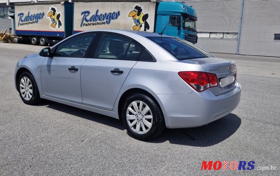2010' Chevrolet Cruze 1,6 photo #3