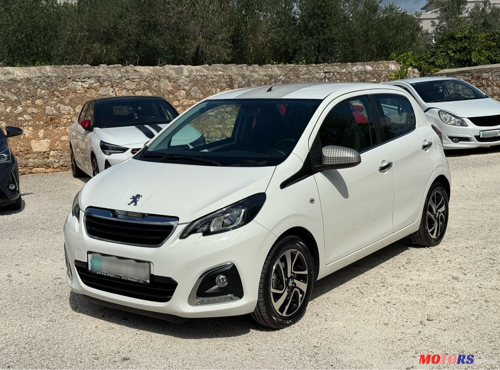 2015' Peugeot 108 1.0 photo #1