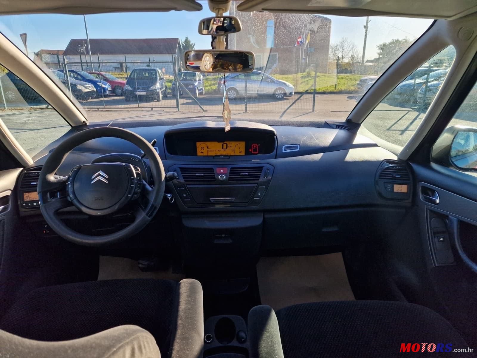 2008' Citroen C4 Picasso 2,0 Hdi photo #2