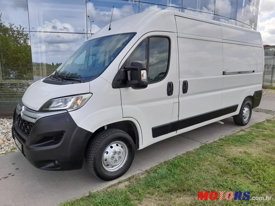 2020' Citroen Jumper Bluehdi photo #1