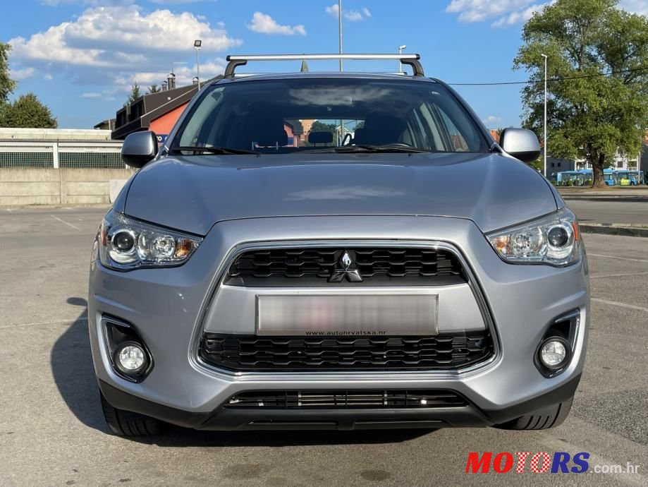 2014' Mitsubishi ASX photo #3