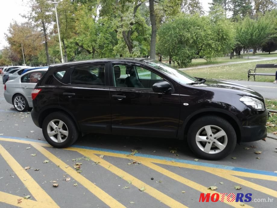 2011' Nissan Qashqai 1,6 16V photo #4