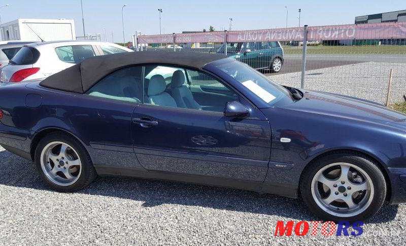 2000' Mercedes-Benz Clk Cabrio 230 photo #2