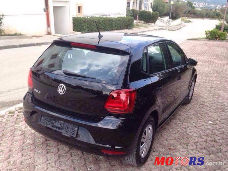 2016' Volkswagen Polo 1,0 photo #2