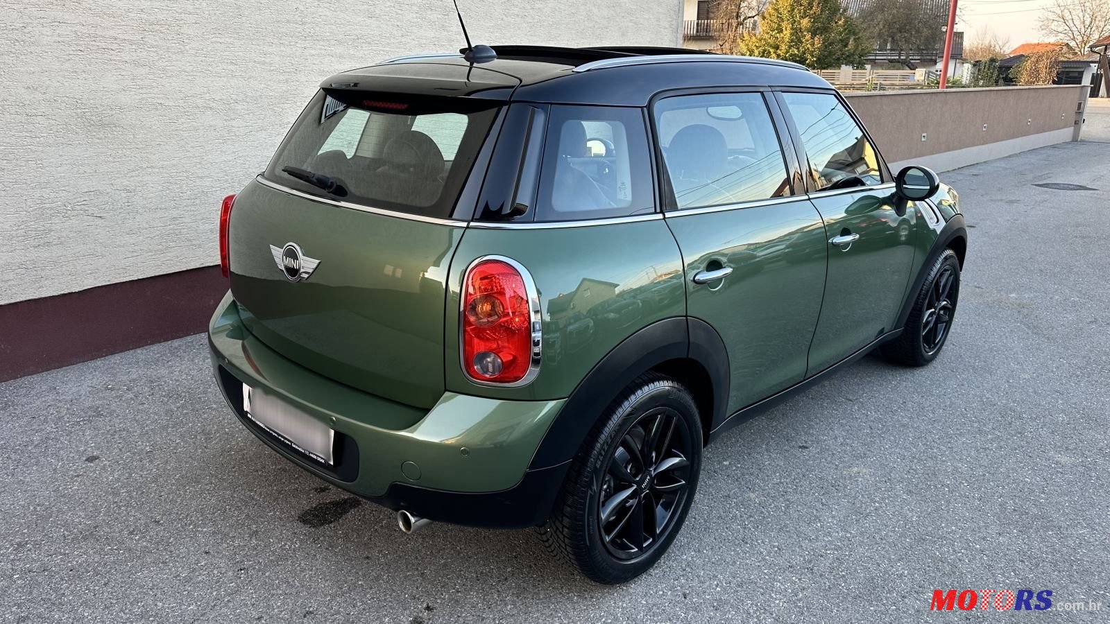 2015' MINI Countryman Cooper D photo #4