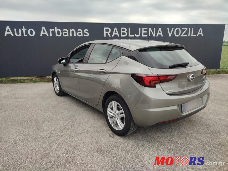 2016' Opel Astra 1.6 Cdti photo #4