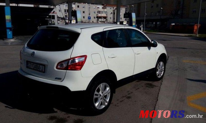 2011' Nissan Qashqai 1,5 Dci photo #1