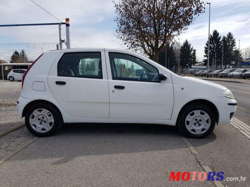 2005' Fiat Punto 1,2 photo #1