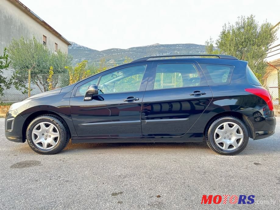 2012' Peugeot 308 Sw photo #5