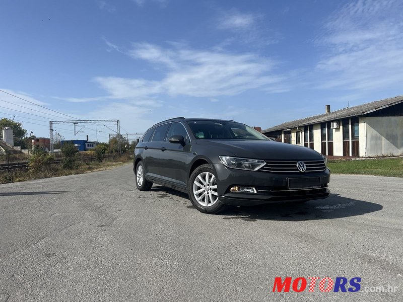 2019' Volkswagen Passat Variant photo #4