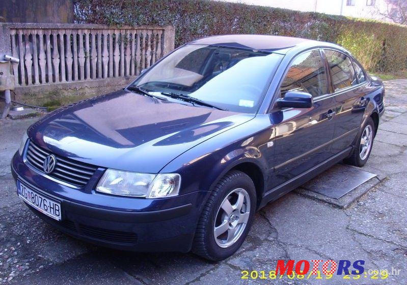 1997' Volkswagen Passat 1,6 photo #1