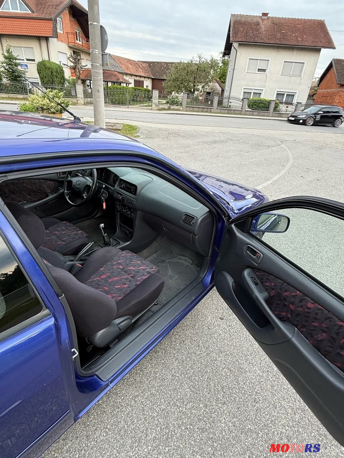 1998' Toyota Corolla 1.3 Benzin photo #4