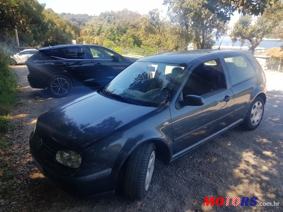 2000' Volkswagen Golf IV 1,6 photo #1