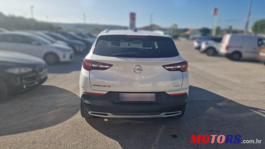 2019' Opel Grandland 1,2 Turbo photo #4