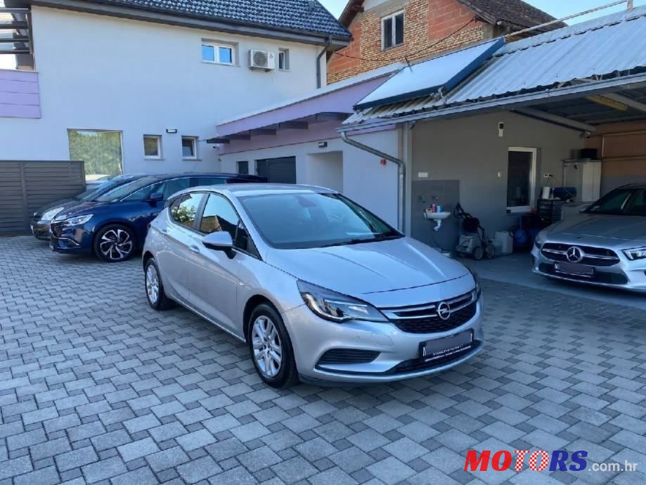 2015' Opel Astra 1,6 Cdti photo #1
