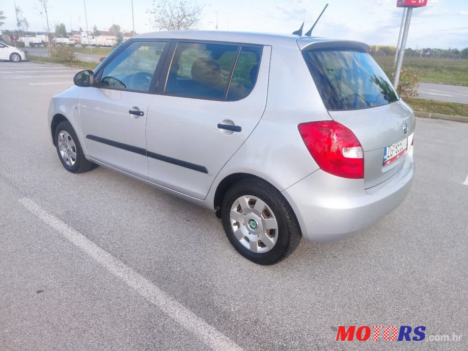 2014' Skoda Fabia photo #2