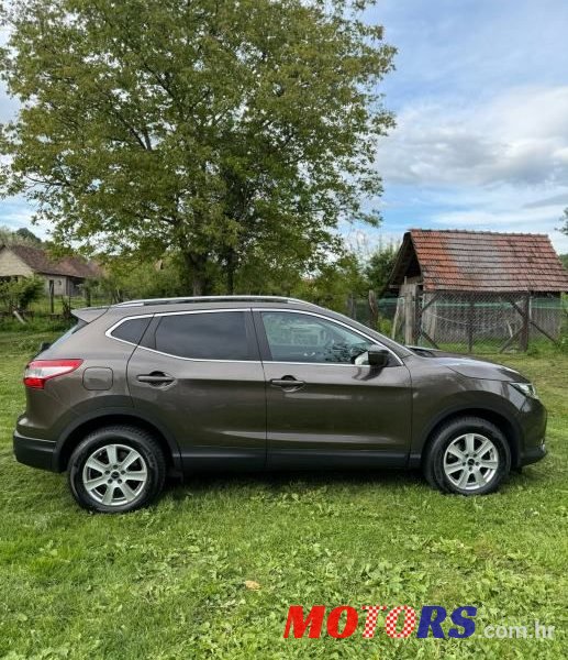 2015' Nissan Qashqai 4Wd 1,6 Dci photo #3