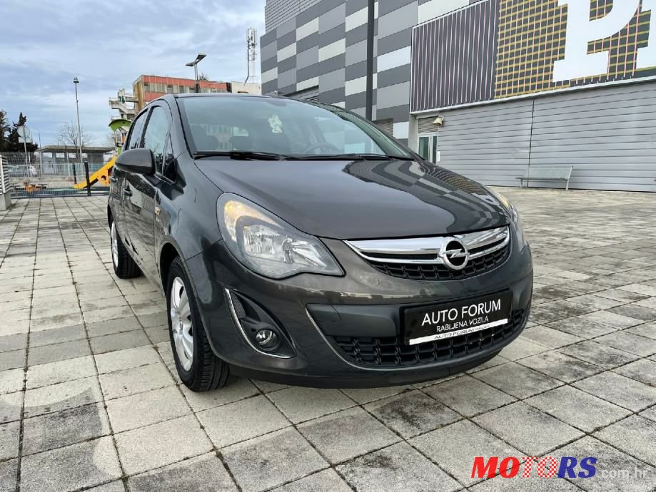 2013' Opel Corsa 1,4 16V photo #1