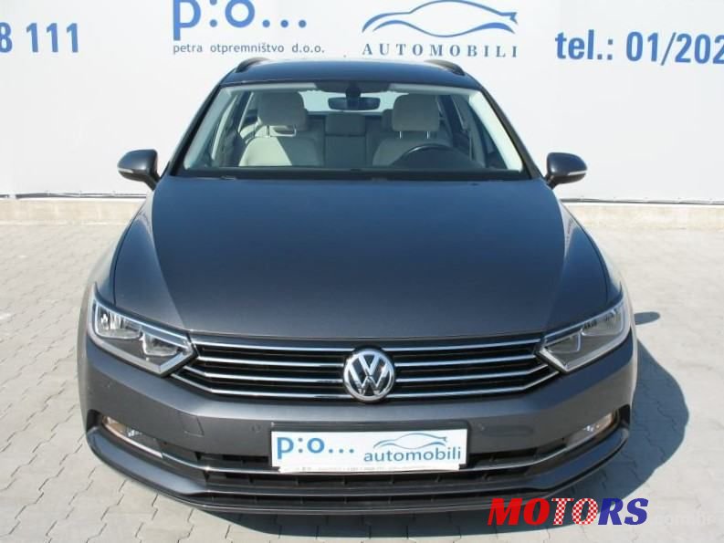 2016' Volkswagen Passat photo #2