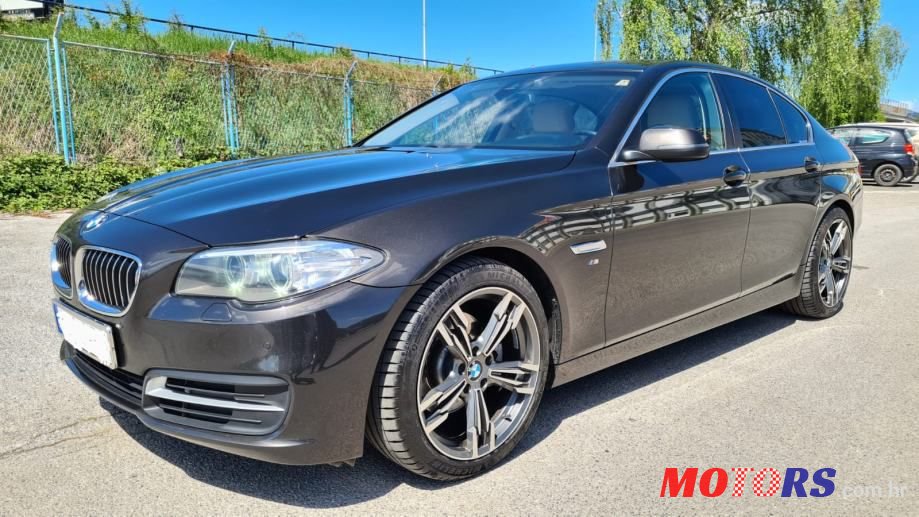 2013' BMW Serija 5 520D photo #3