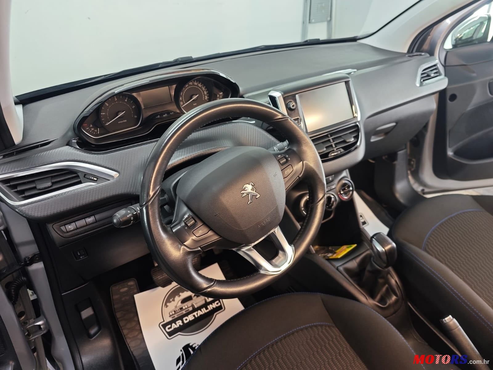 2019' Peugeot 208 1,5 Bluehdi photo #6