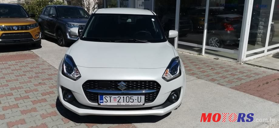 2020' Suzuki Swift 1,2 photo #4