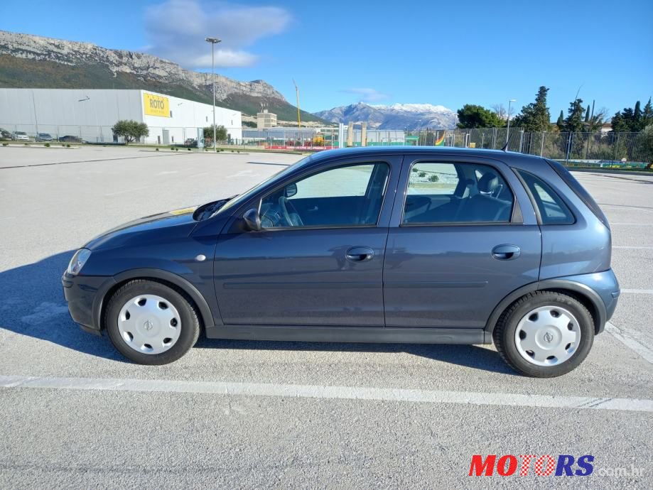 2007' Opel Corsa 1,0 12V photo #3