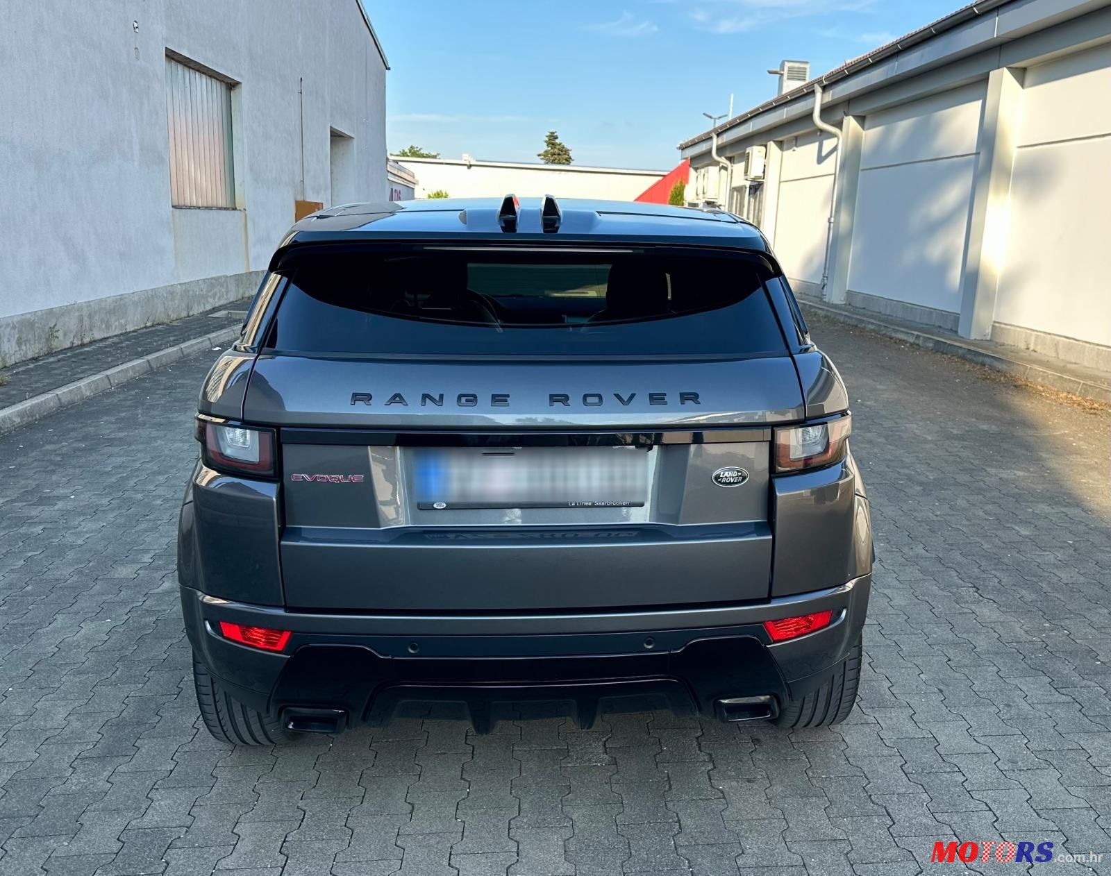 2017' Land Rover Range Rover Evoque 2.0 Td4 photo #4