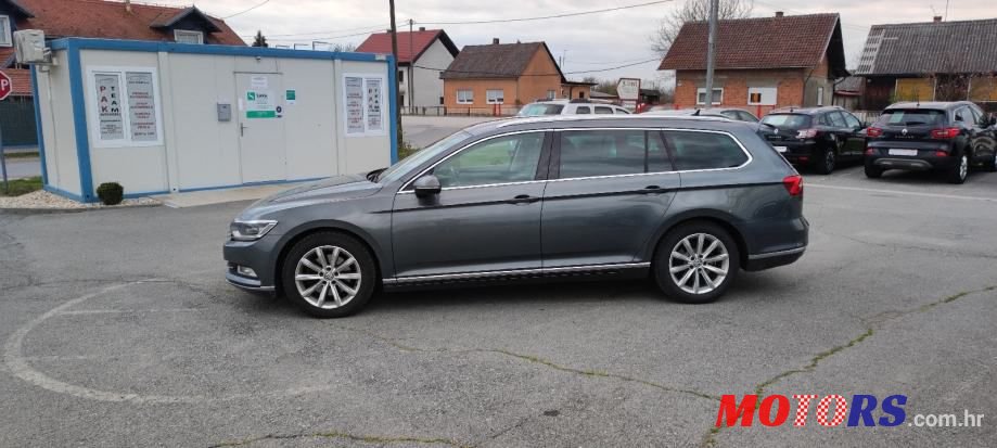 2016' Volkswagen Passat Variant photo #3