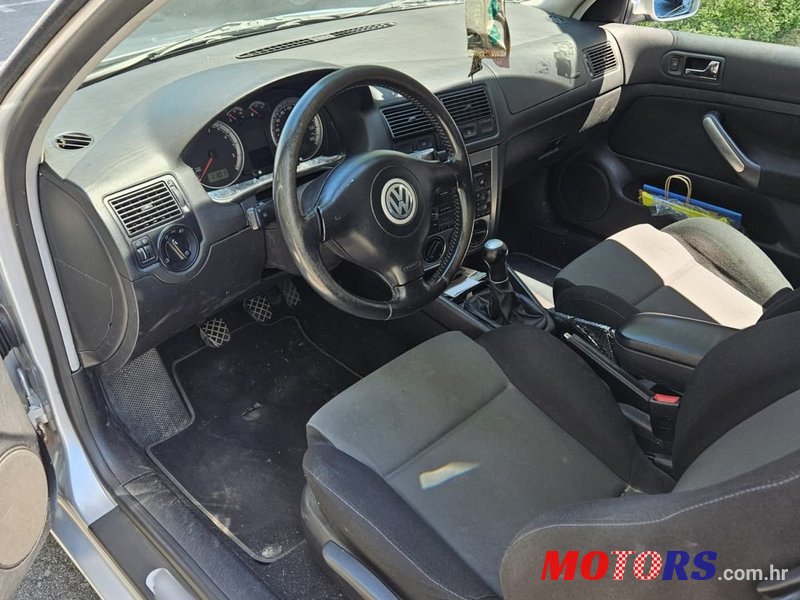 2001' Volkswagen Golf IV 1,9 Tdi photo #2