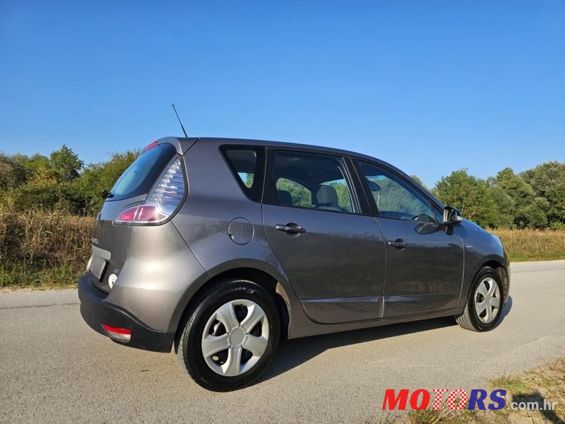 2016' Renault Scenic Dci photo #2