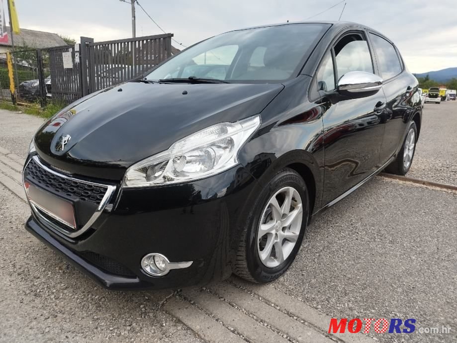 2015' Peugeot 208 photo #4