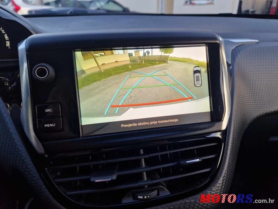 2018' Peugeot 2008 1,5 Bluehdi photo #5