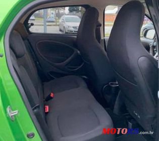 2017' Smart Forfour Eq photo #5