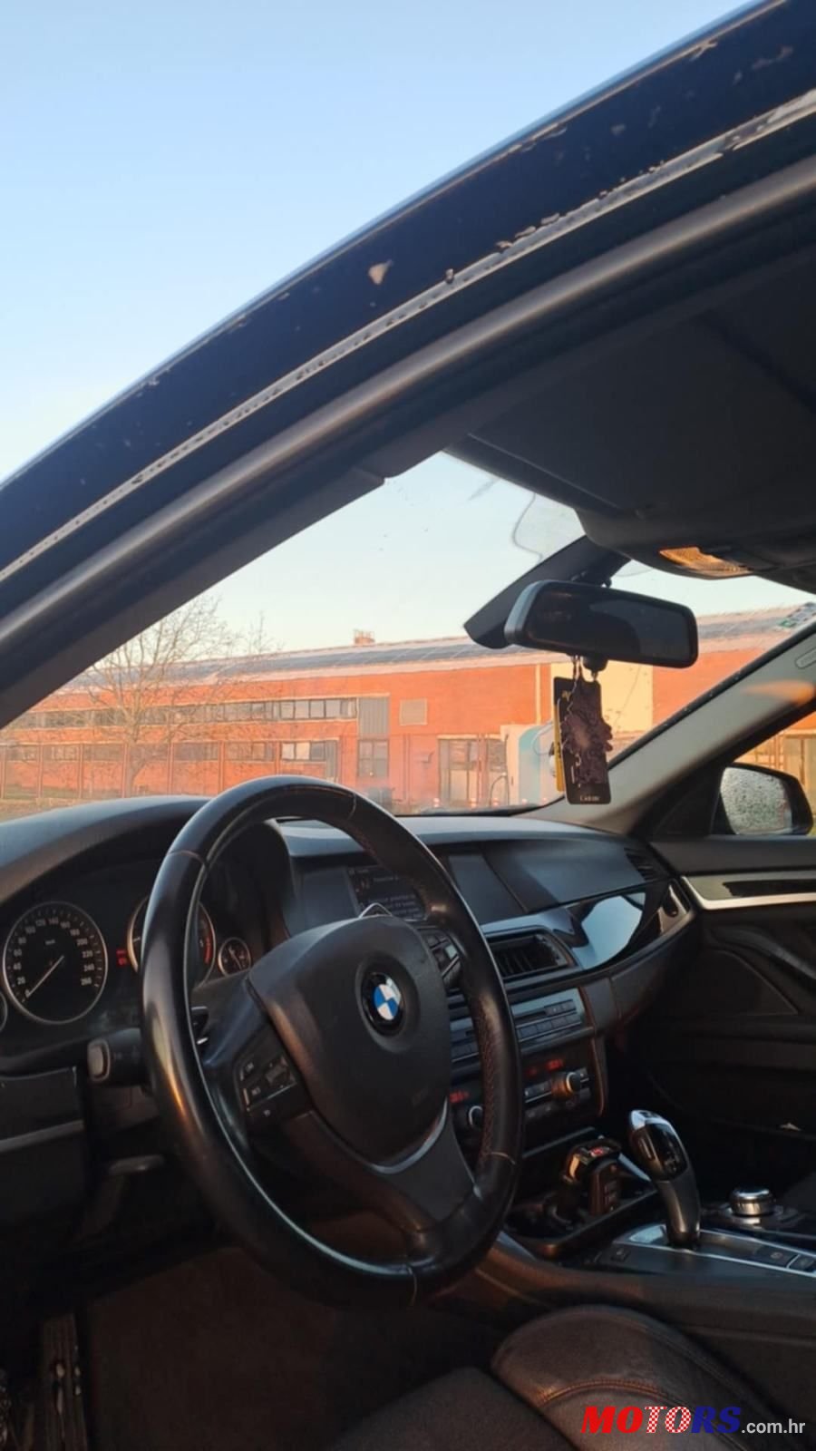 2010' BMW Serija 5 520D photo #6