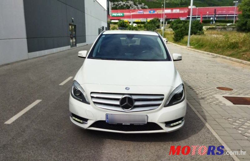 2013' Mercedes-Benz B-Klasa 200 Cdi photo #2