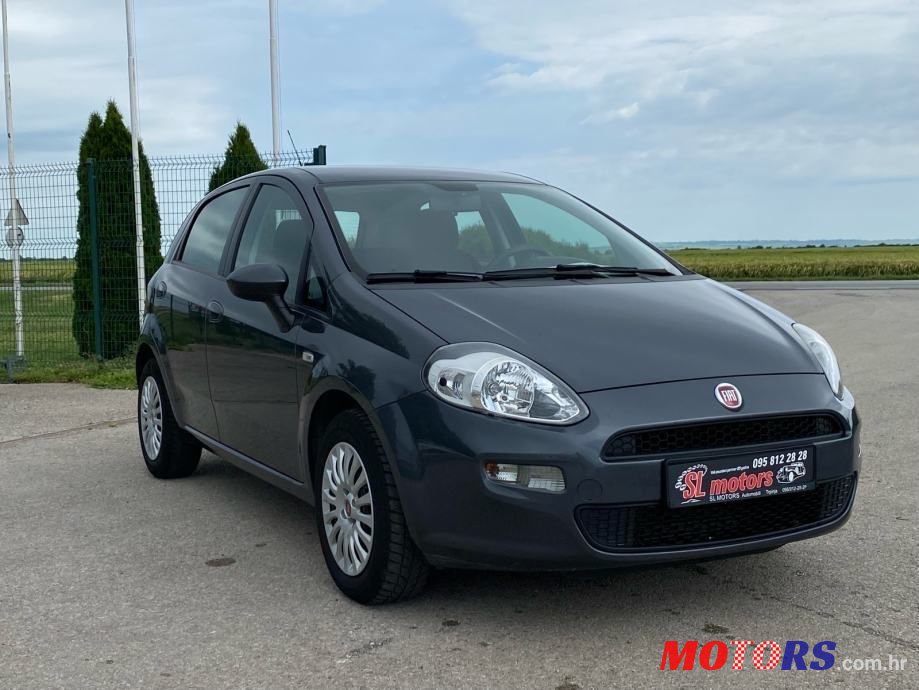 2015' Fiat Punto photo #3