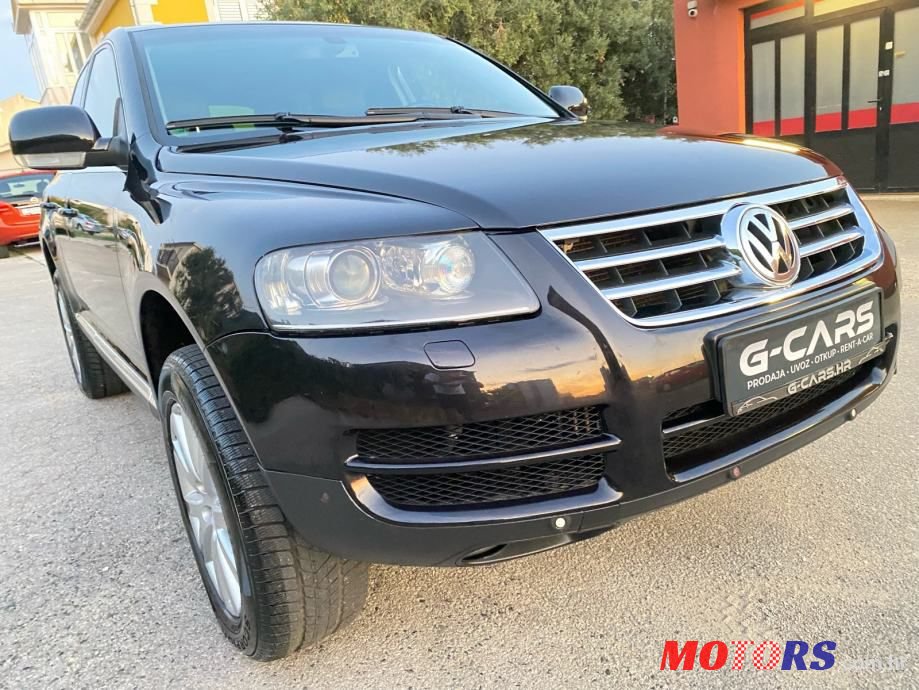 2006' Volkswagen Touareg photo #1