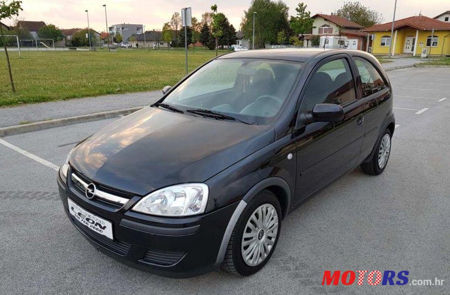2004' Opel Corsa 1,7 Cdti photo #1