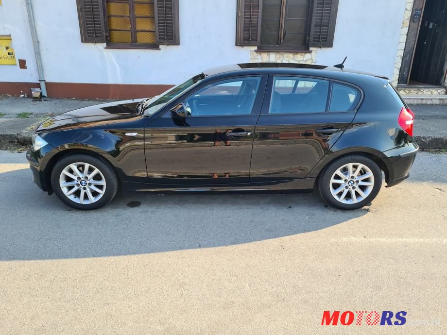 2009' BMW Serija 1 116D photo #2