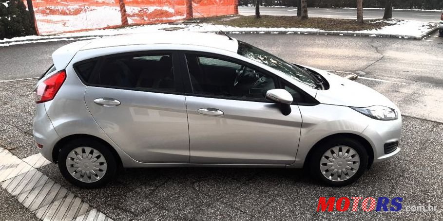 2014' Ford Fiesta 1,6 photo #1