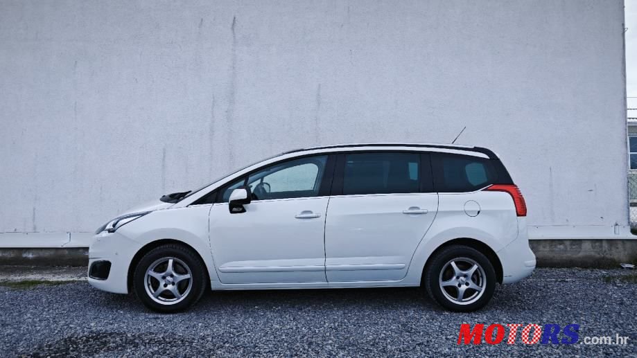 2016' Peugeot 5008 1.6 Hdi photo #5