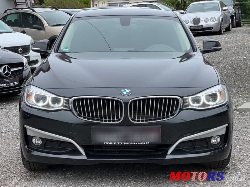 2015' BMW Serija 3 318D photo #3