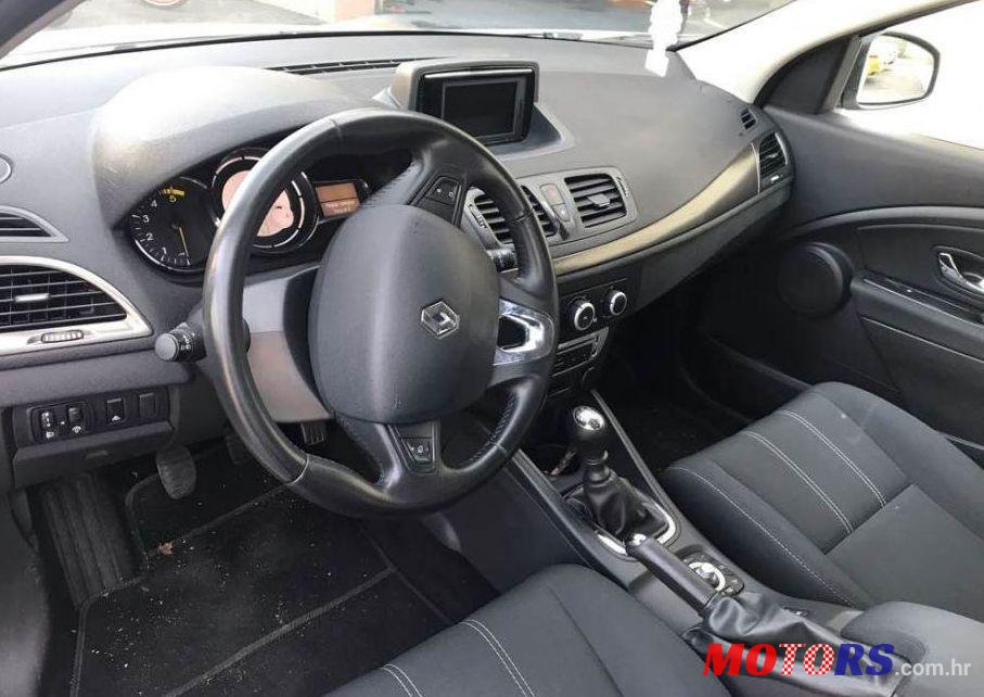 2015' Renault Megane Dci photo #2