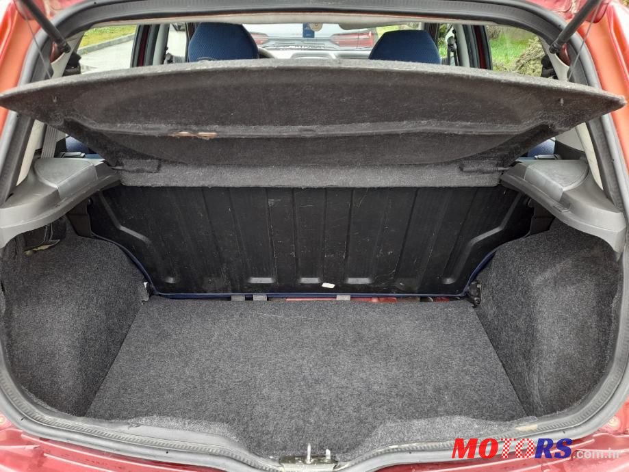 2004' Fiat Punto 1,2 16V photo #3