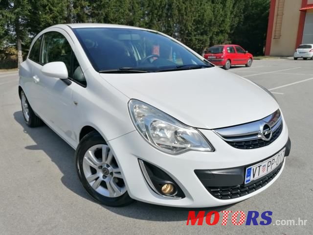 2011' Opel Corsa photo #5