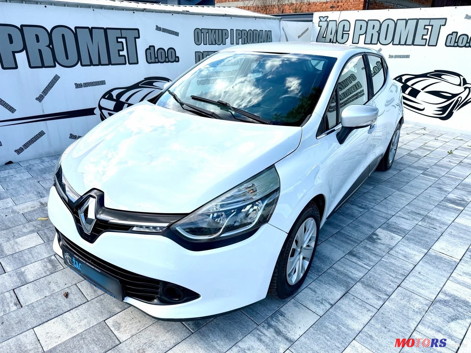 2014' Renault Clio 1.5 Dci photo #3