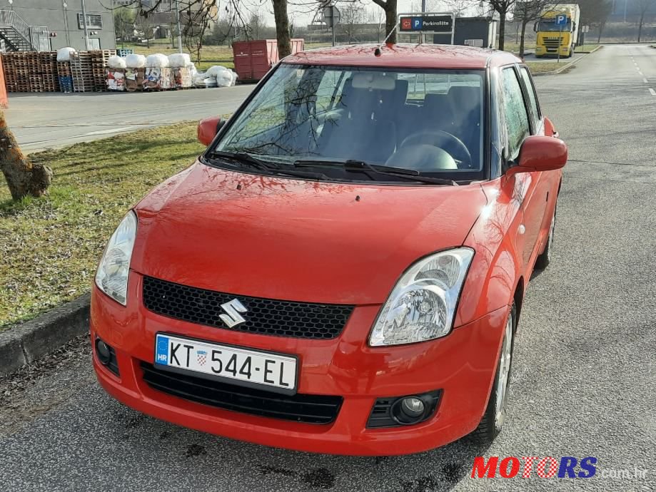 2010' Suzuki Swift 1,3 Glx photo #3