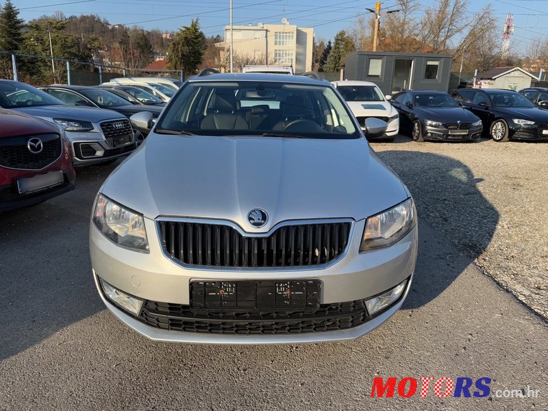 2015' Skoda Octavia Combi photo #1